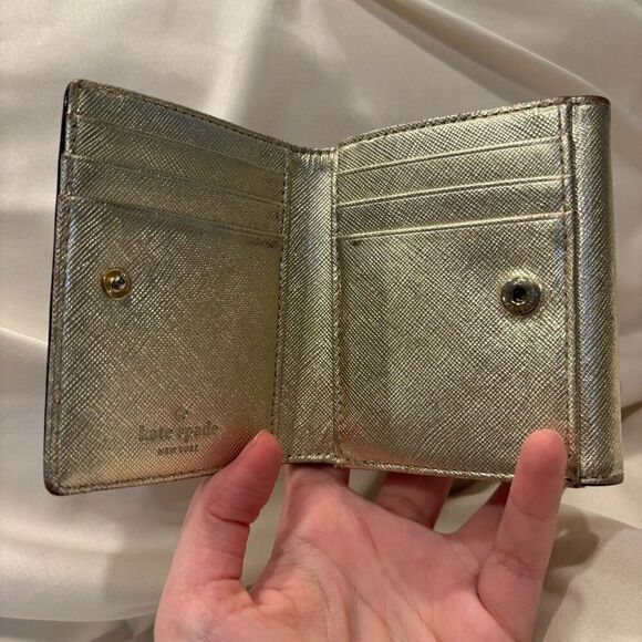 Kate Spade New York Gold Leather Small Bifold Wallet with Coin Purse ♠️ - Picture 7 of 9